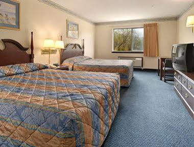 Super 8 By Wyndham Perry Hotel Buitenkant foto